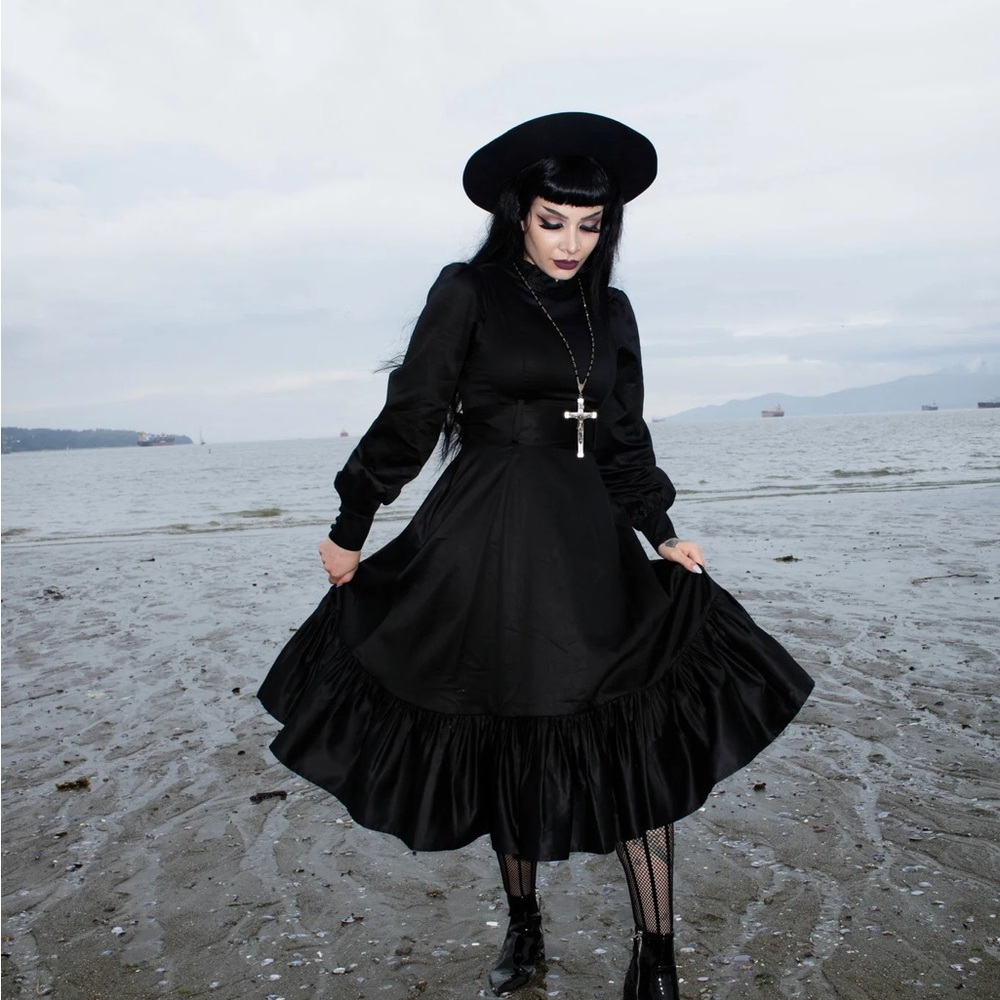 Blackwood Castle Victoria dress XS
